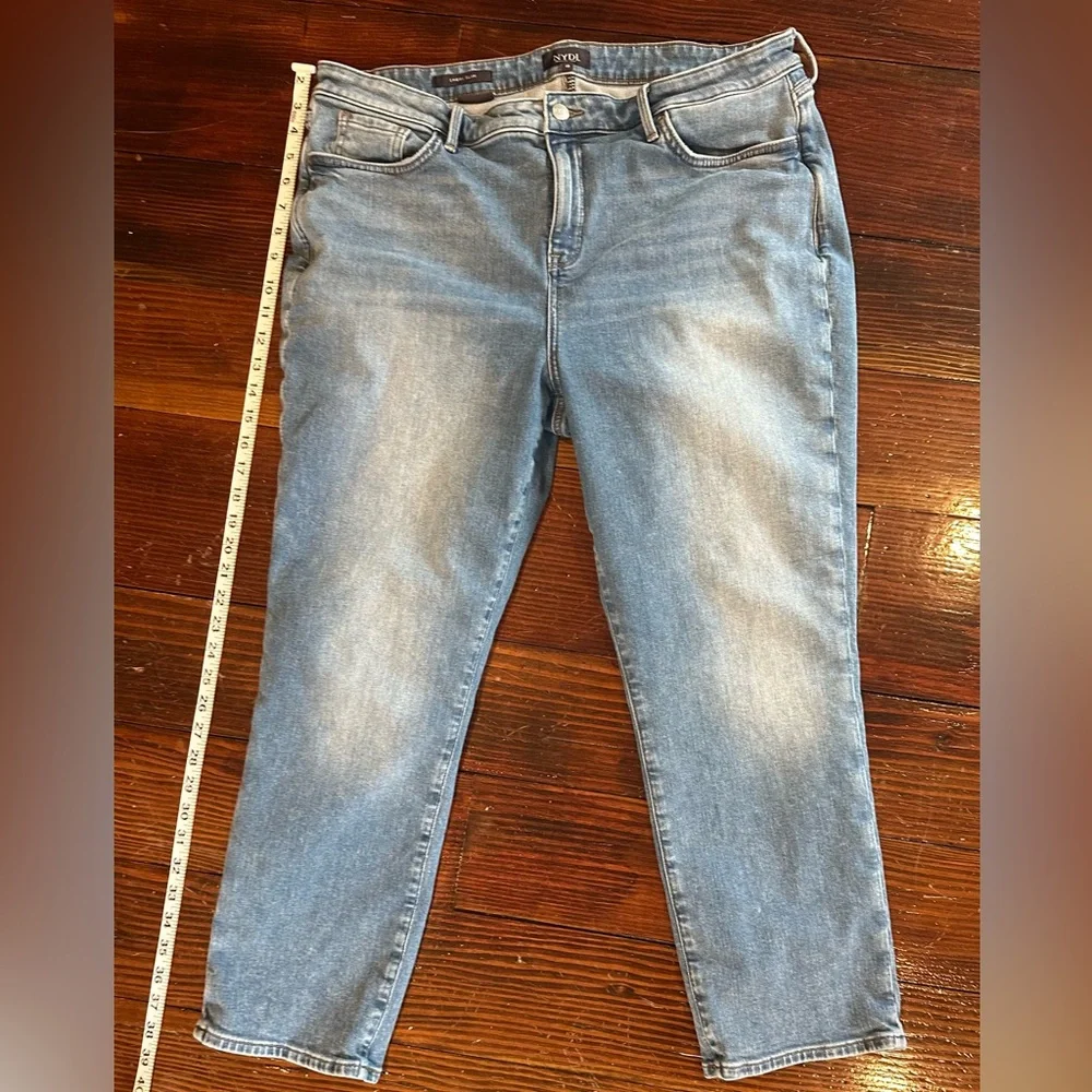 NYDJ Sky Blue Cropped Jeans - Picture 1 of 3